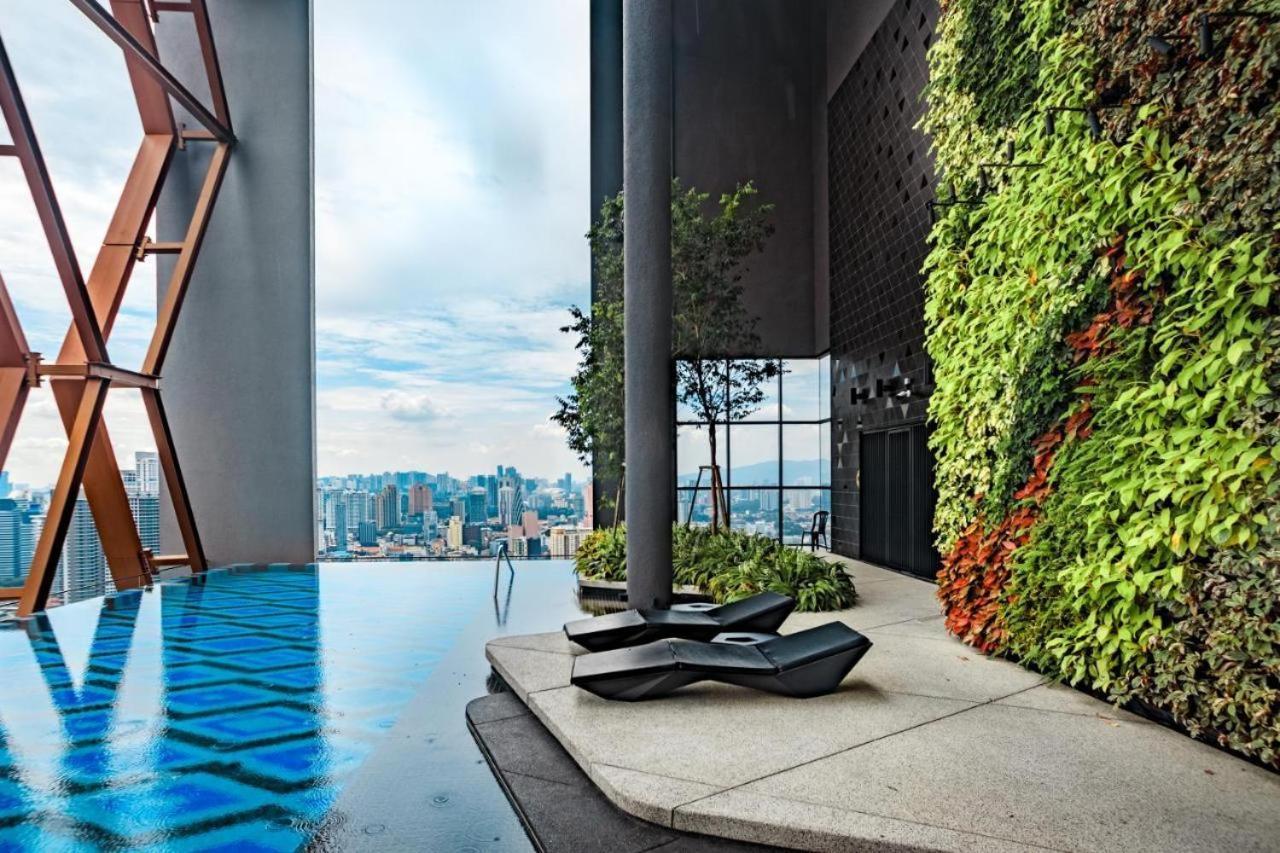 Scarletz Suites Klcc By Luxe Suites كوالالمبور المظهر الخارجي الصورة