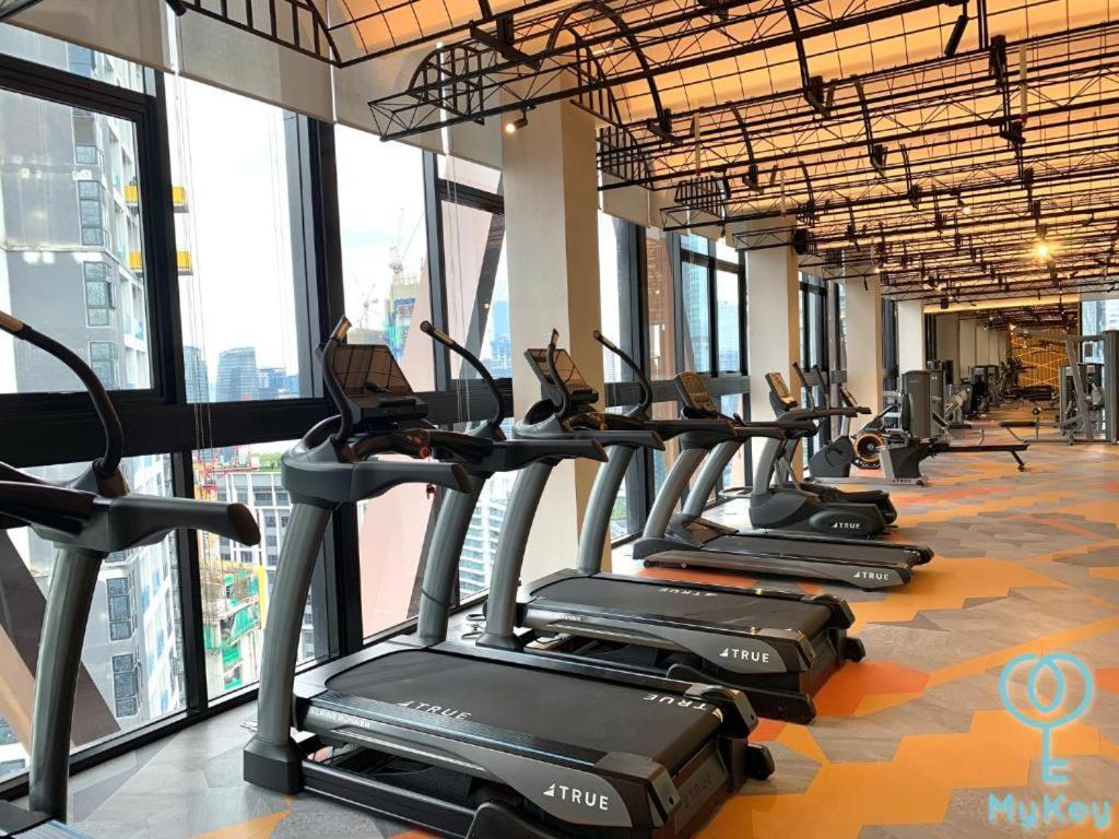 Scarletz Suites Klcc By Luxe Suites كوالالمبور المظهر الخارجي الصورة