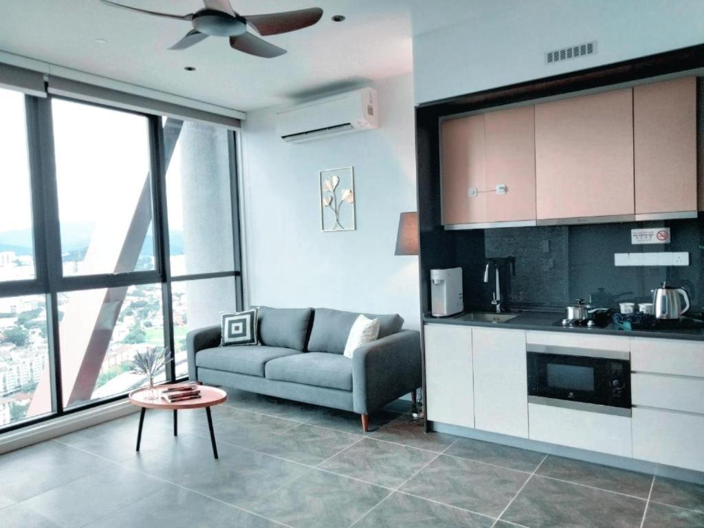 Scarletz Suites Klcc By Luxe Suites كوالالمبور الغرفة الصورة