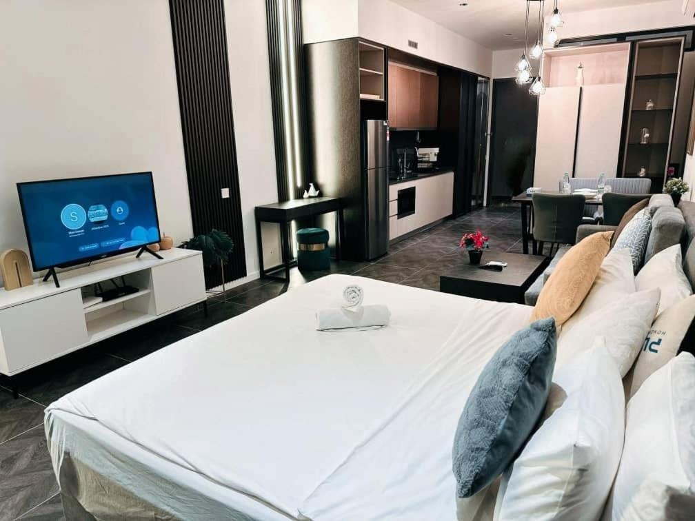 Scarletz Suites Klcc By Luxe Suites كوالالمبور الغرفة الصورة