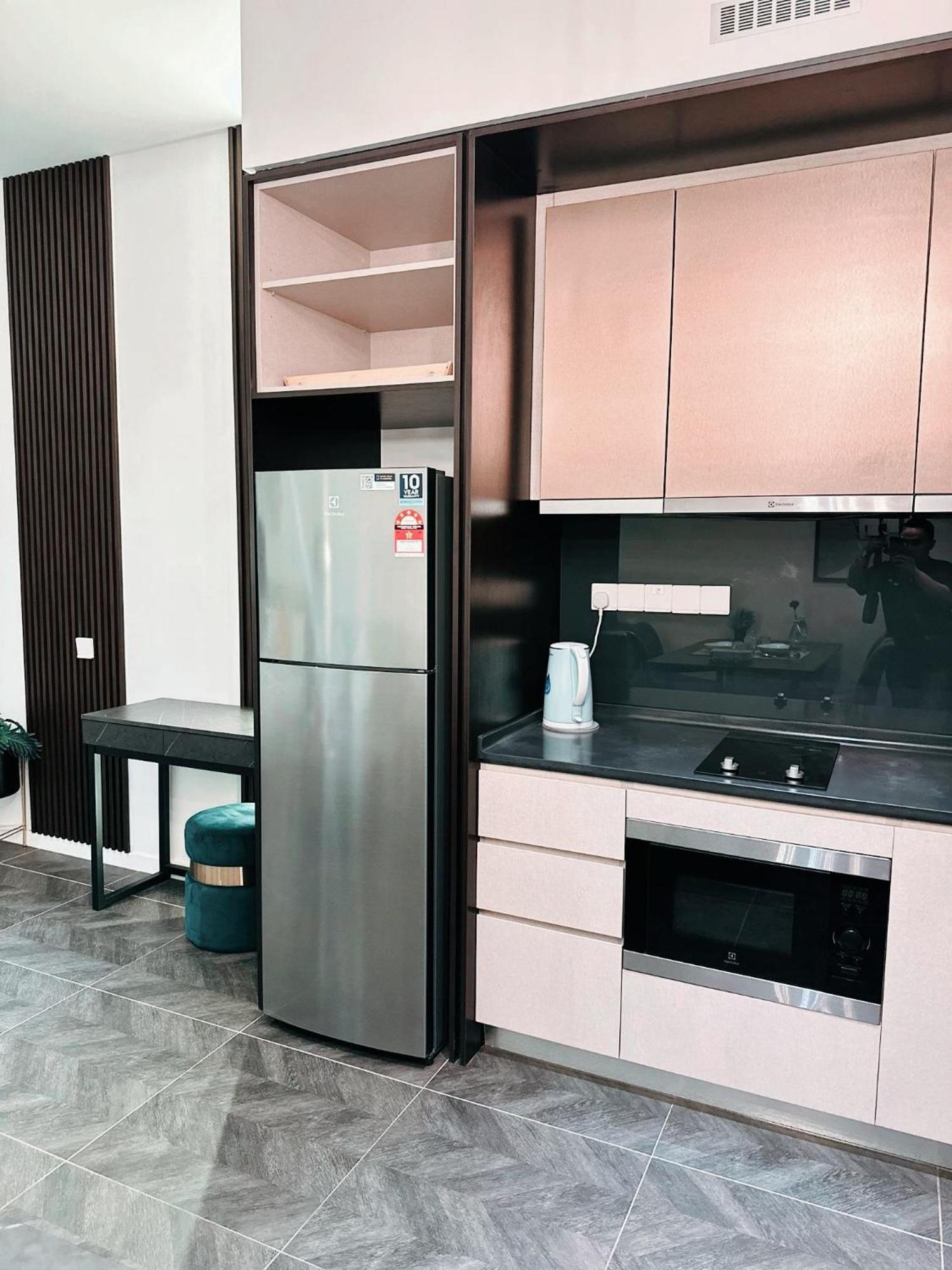 Scarletz Suites Klcc By Luxe Suites كوالالمبور الغرفة الصورة